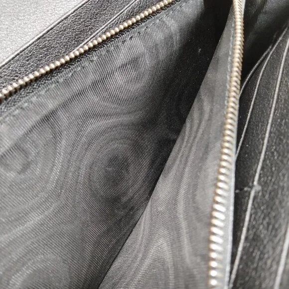 Authentic Gucci Black Leather Wallet on Chain mn530-021526 - Picture 6 of 9